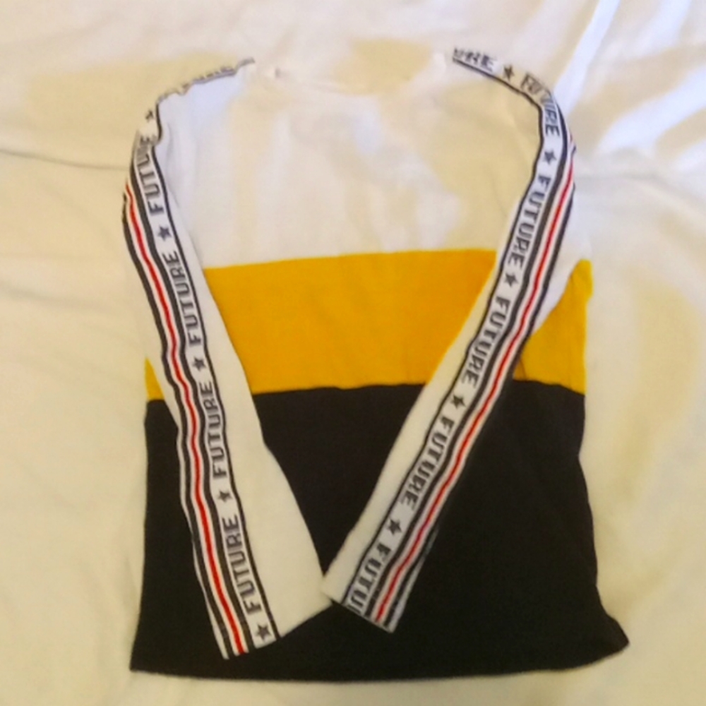 Boys long sleeve "bowling" shirt size XS (4/5)